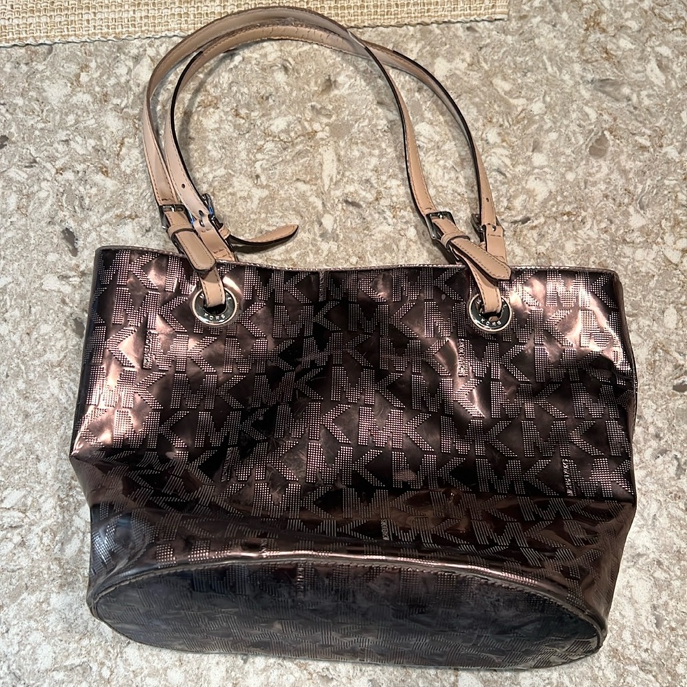 Micheal Kors silver shoulder bag